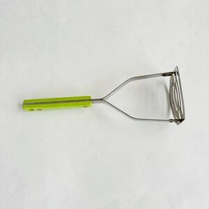 Vintage Ace Stainless‎ Steel Potato Masher Apple Green Bakelite Handle USA